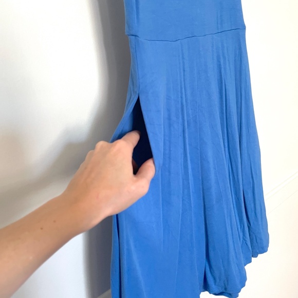 Aritzia Sunday Best Beatrice Dress - Picture 3 of 13